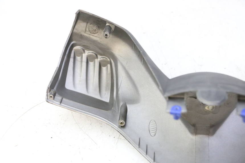 photo de HANDLEBAR COVER FRONT PEUGEOT ELYSTAR 50 (2002 - 2014)