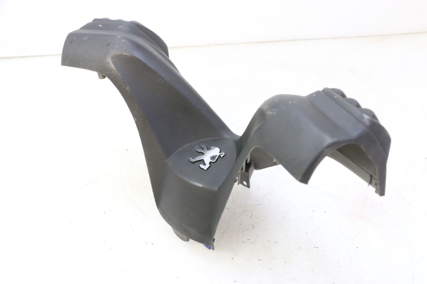 photo de HANDLEBAR COVER FRONT PEUGEOT ELYSTAR 50 (2002 - 2014)