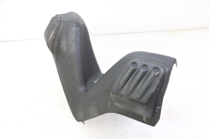 photo de HANDLEBAR COVER FRONT PEUGEOT ELYSTAR 50 (2002 - 2014)