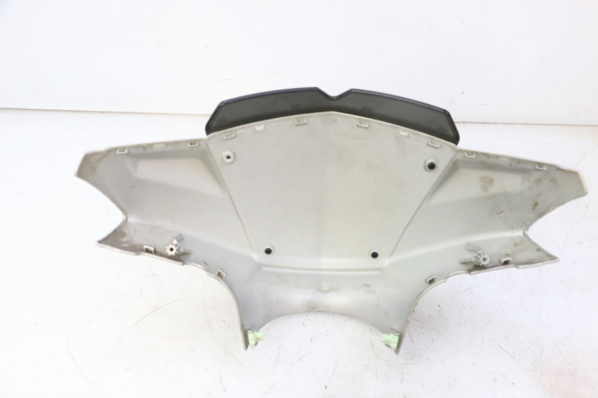photo de HANDLEBAR COVER FRONT PEUGEOT KISBEE 2T 50 (2010 - 2017)