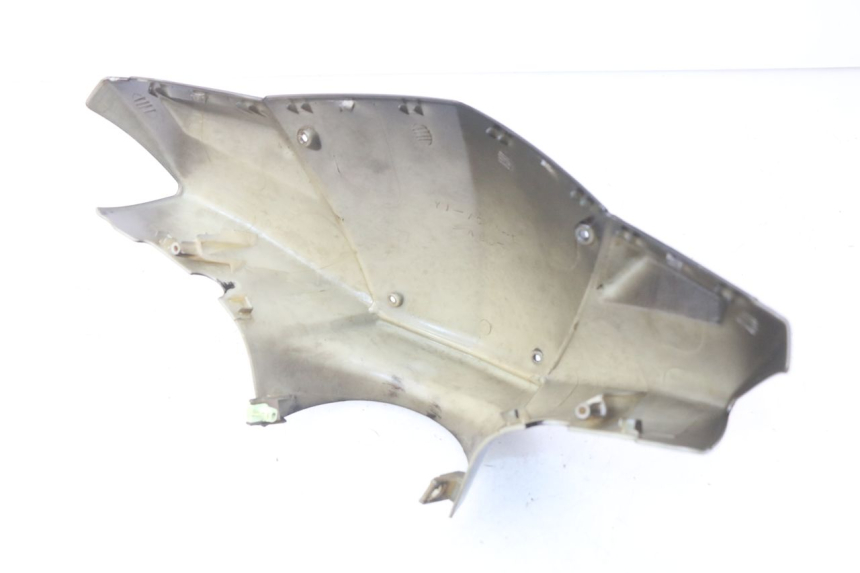 photo de HANDLEBAR COVER FRONT PEUGEOT KISBEE 4T 50 (2010 - 2017)