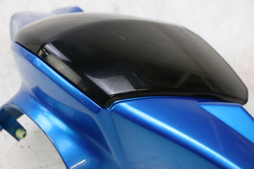 photo de HANDLEBAR COVER FRONT PEUGEOT KISBEE 4T 50 (2010 - 2017) - Zoom on usage condition