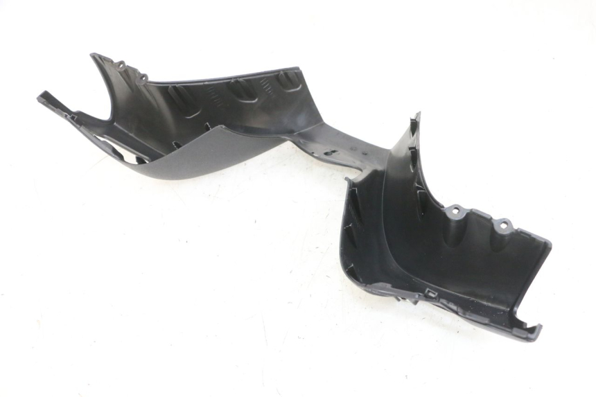 photo de HANDLE BAR FRONT PANEL PIAGGIO MP3 RL 250 (2007 - 2010) - Alternative perspective