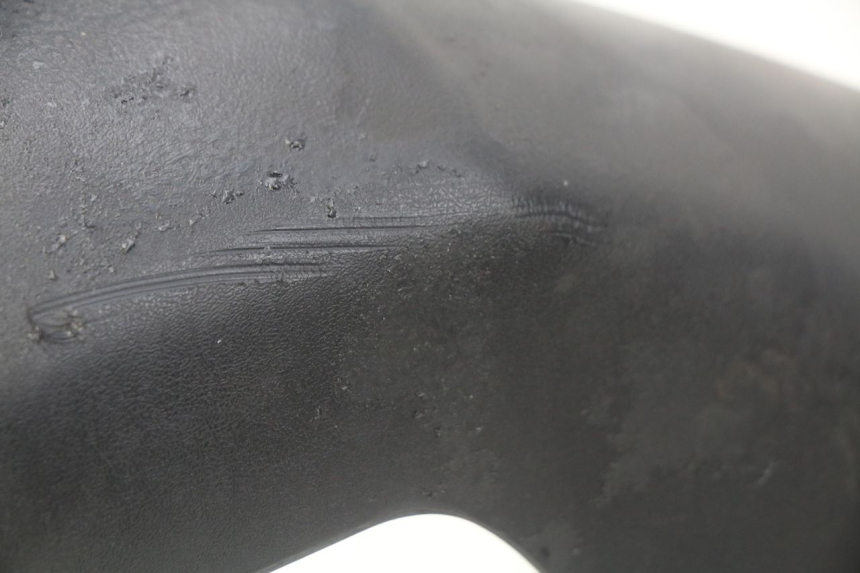 photo de HANDLEBAR COVER FRONT PEUGEOT CITYSTAR 50 (2013 - 2017)