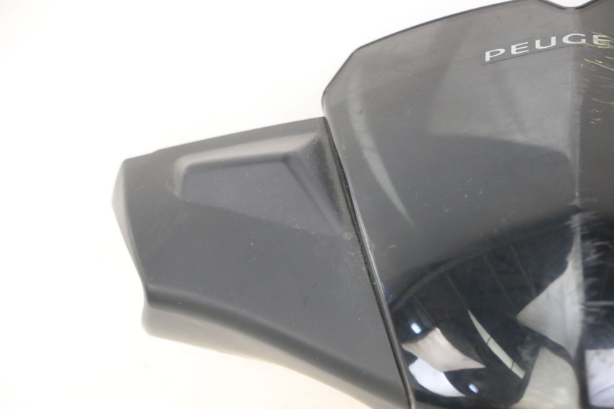 photo de HANDLEBAR COVER FRONT PEUGEOT KISBEE 4T 50 (2018 - 2022)