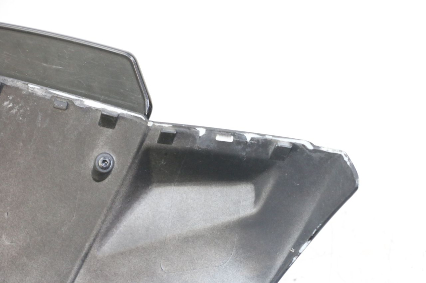photo de HANDLEBAR COVER FRONT PEUGEOT KISBEE 4T 50 (2018 - 2022)