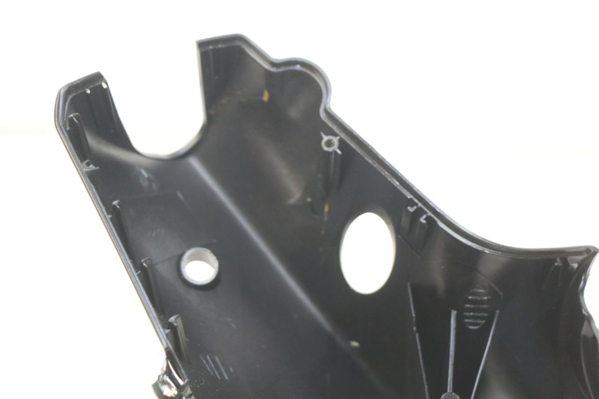 photo de HANDLEBAR COVER FRONT PIAGGIO FLY 4T 50 (2013 - 2017)