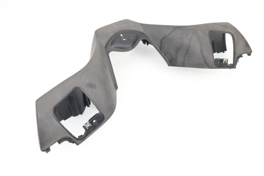 photo de HANDLEBAR COVER FRONT PIAGGIO MP3 LT 400 (2007 - 2012)