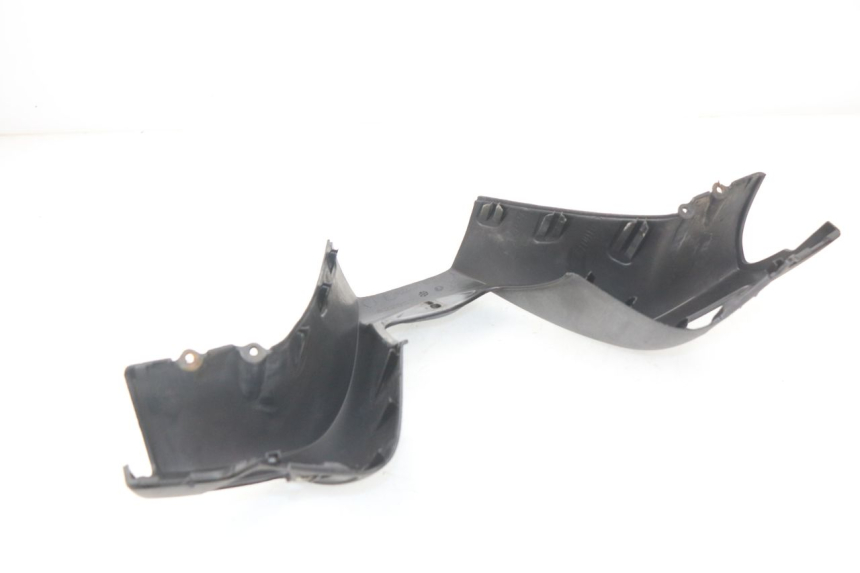 photo de HANDLEBAR COVER FRONT PIAGGIO MP3 LT 400 (2007 - 2012)