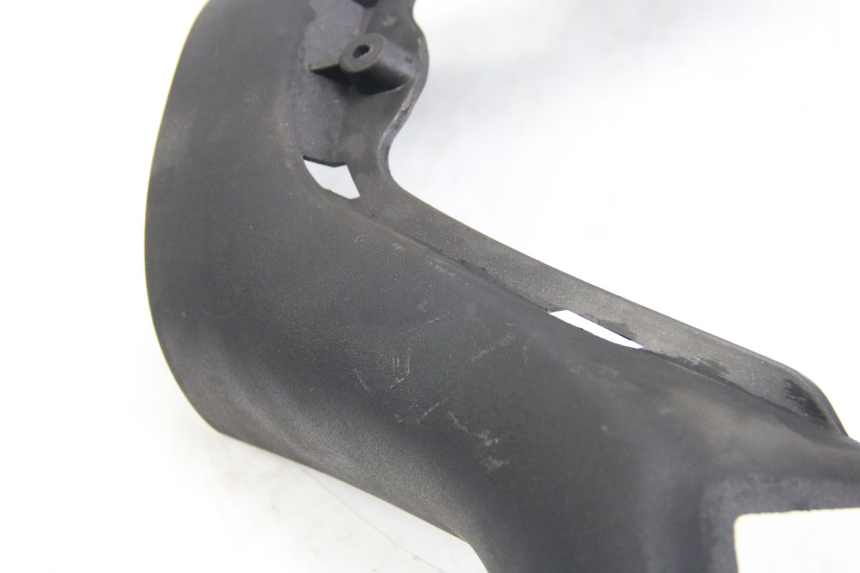 photo de HANDLEBAR COVER FRONT PIAGGIO X8 125 (2004 - 2007)