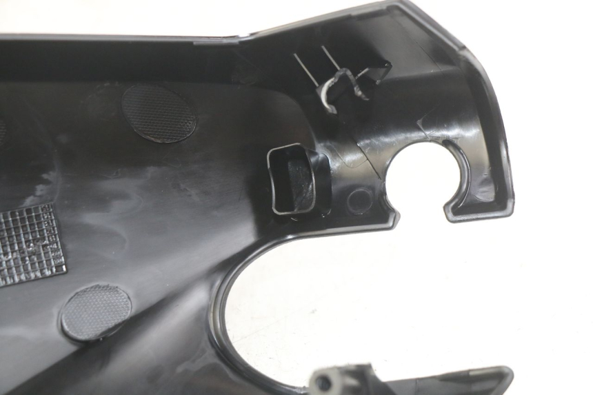 photo de HANDLEBAR COVER FRONT MBK SKYCRUISER 125 (2010 - 2013)