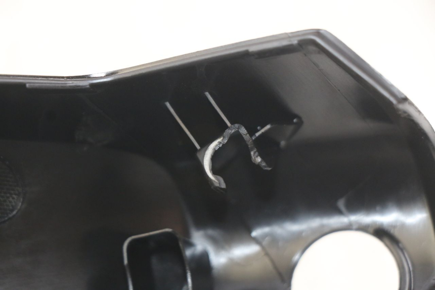 photo de HANDLEBAR COVER FRONT MBK SKYCRUISER 125 (2010 - 2013)