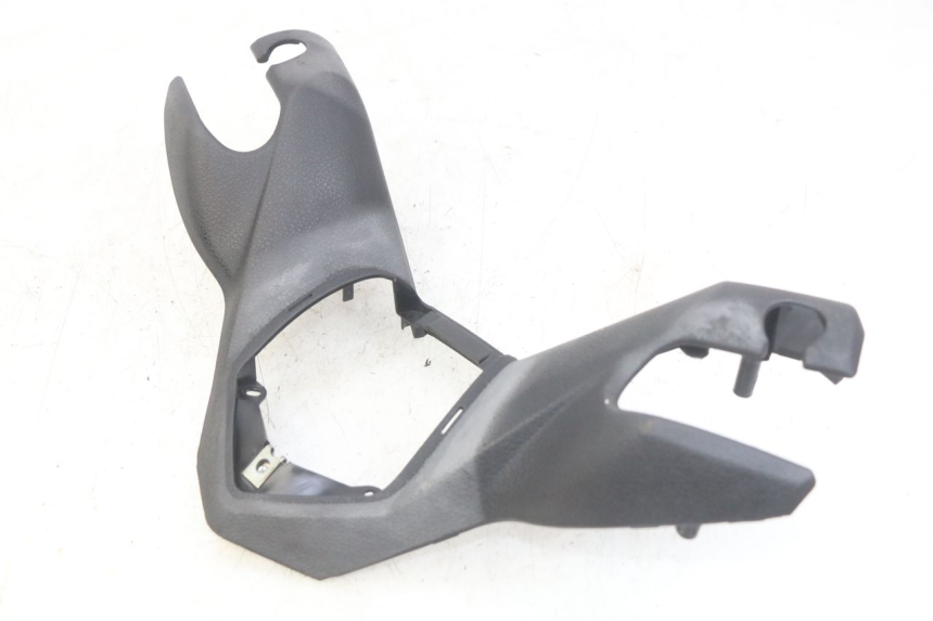photo de HANDLEBAR COVER FRONT MBK SKYCRUISER 125 (2010 - 2013)