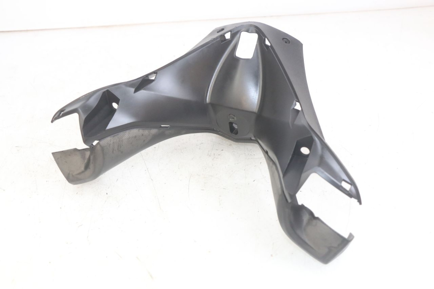 photo de HANDLEBAR COVER FRONT SYM GTS EFI 125 (2012 - 2016)