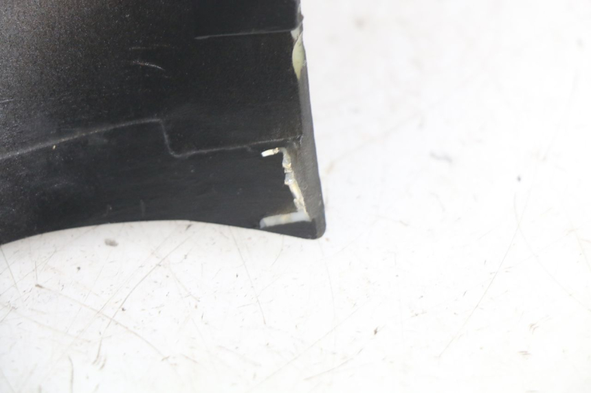 photo de HANDLEBAR COVER FRONT PEUGEOT V-CLIC VCLIC 50 (2007 - 2013) - Alternative perspective