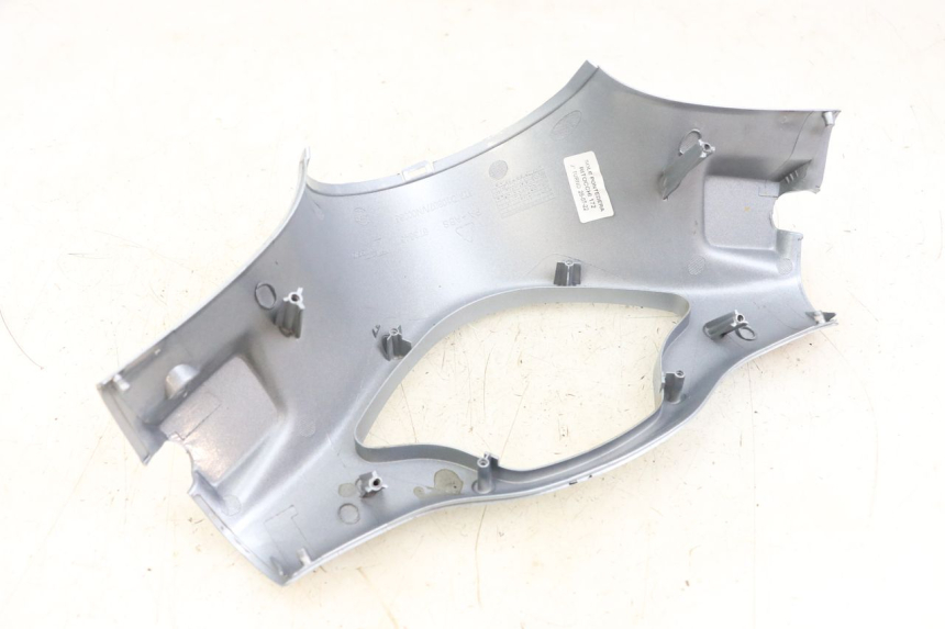 photo de HANDLEBAR COVER FRONT PIAGGIO VESPA PRIMAVERA 4T 50 (2021 - 2024)