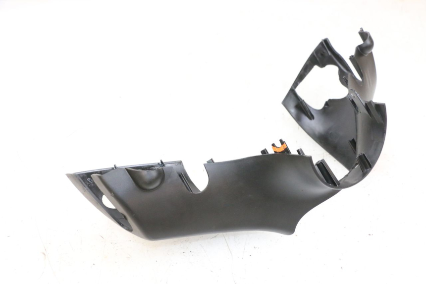 photo de HANDLEBAR COVER FRONT PIAGGIO ZIP 2T 50 (2009 - 2019) - Technical close-up