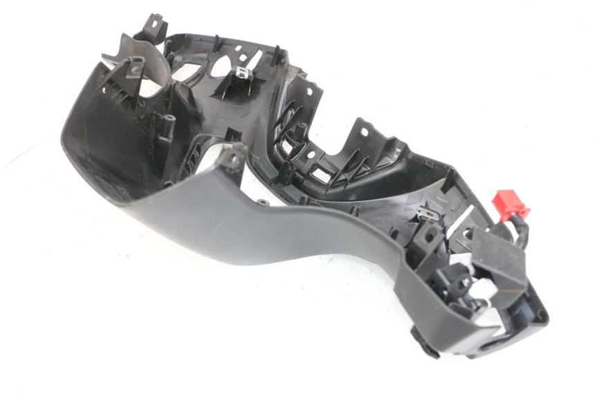 photo de HANDLE BAR PANEL SWITCH YAMAHA NEO'S CORE 1 (2022 - 2026) - Zoom on usage condition