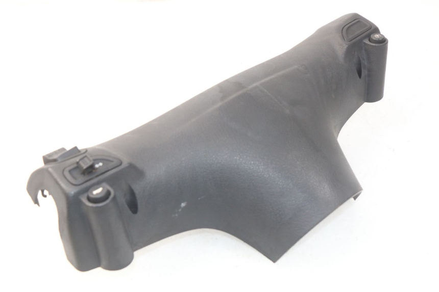 photo de HANDLEBAR SWITCH COVER PIAGGIO FLY 2T 50 (2004 - 2017)