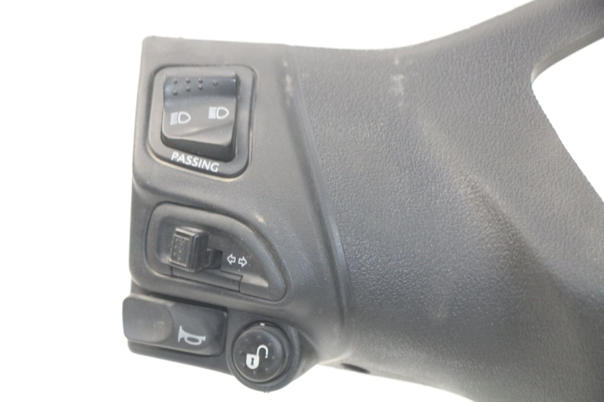 photo de HANDLE BAR PANEL SWITCH PIAGGIO LIBERTY IGET 4T 50 (2015 - 2020)