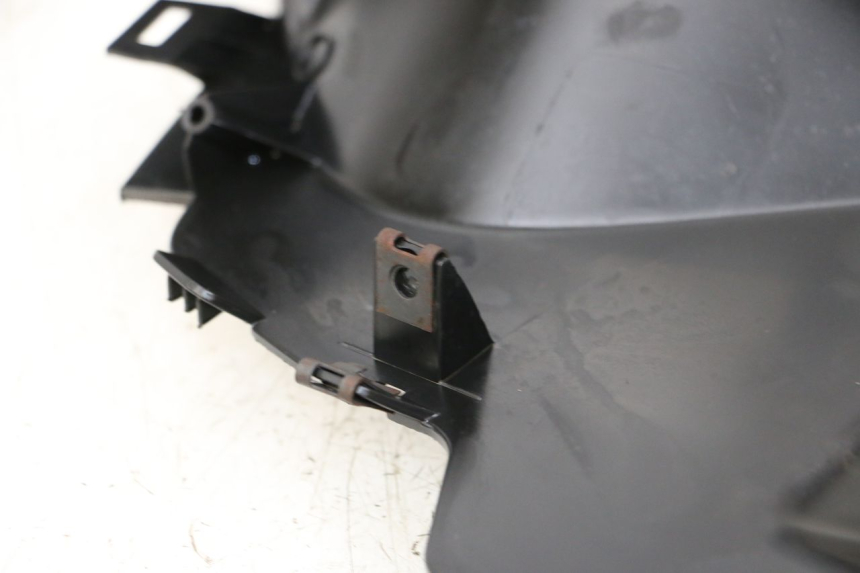 photo de HANDLEBAR SWITCH COVER YAMAHA XMAX X-MAX 125 (2006 - 2009) - Fixing points details