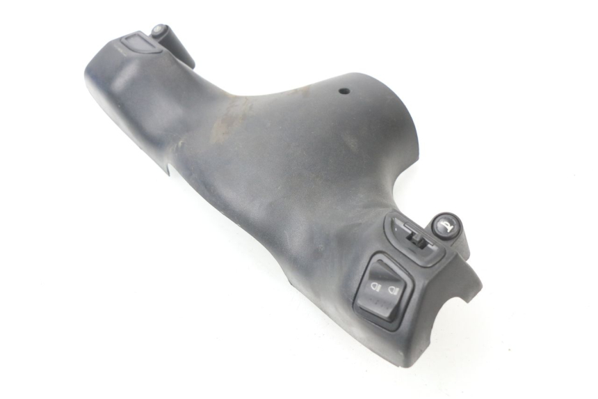 photo de HANDLEBAR SWITCH COVER PIAGGIO ZIP 4T 50 (2018 - 2020)