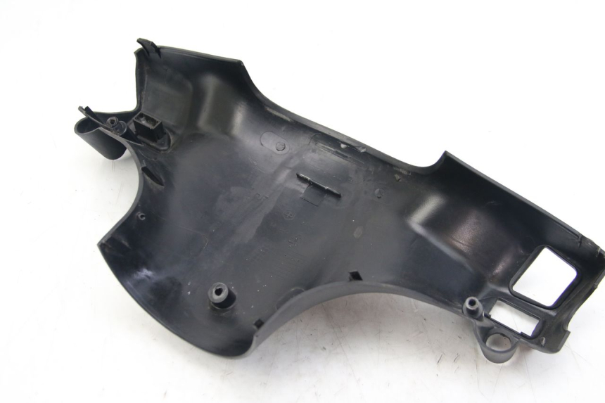 photo de HANDLEBAR SWITCH COVER PIAGGIO ZIP 4T 50 (2018 - 2020)