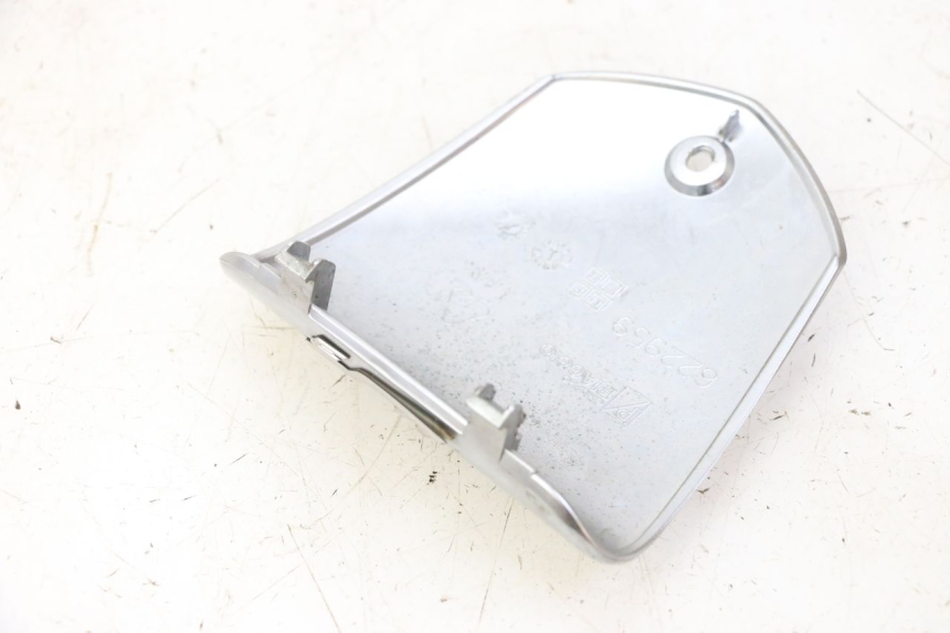 photo de HANDLE BAR PANEL PIAGGIO MP3 RL 250 (2007 - 2010)