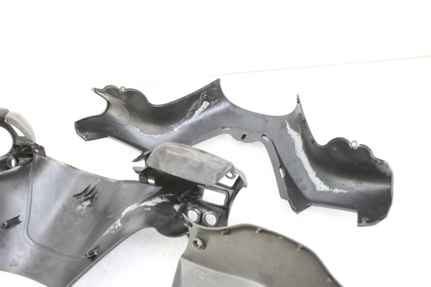 photo de HANDLEBAR COVER PIAGGIO X8 125 (2004 - 2007)