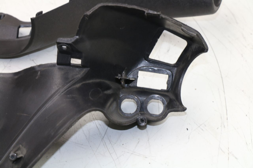 photo de HANDLEBAR COVER PIAGGIO X9 EVOLUTION 125 (2003 - 2007)