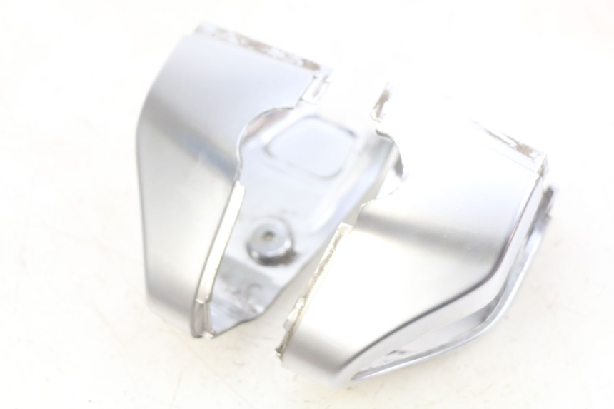 photo de HANDLEBAR COVER PIAGGIO VESPA PRIMAVERA 2T 50 (2013 - 2018)