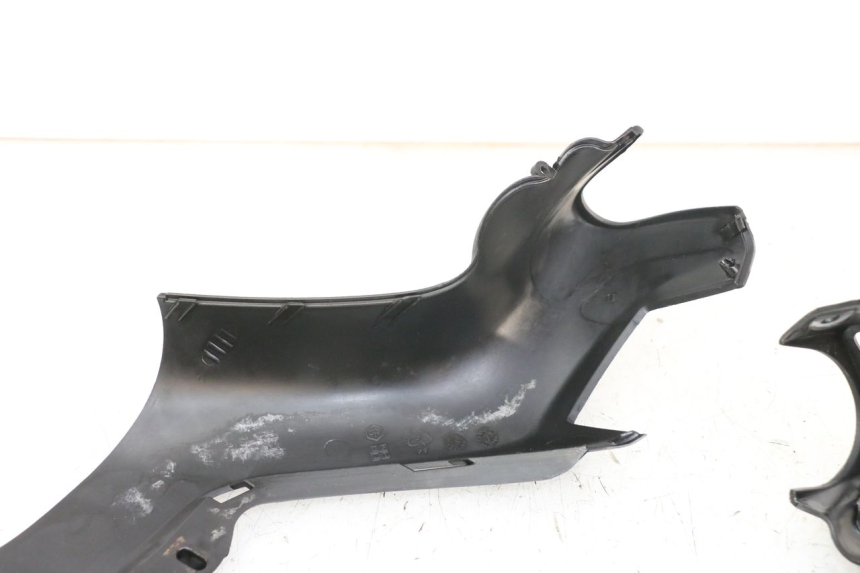 photo de HANDLEBAR COVER PIAGGIO XEVO - X EVO 125 (2007 - 2016) - Additional view of the item