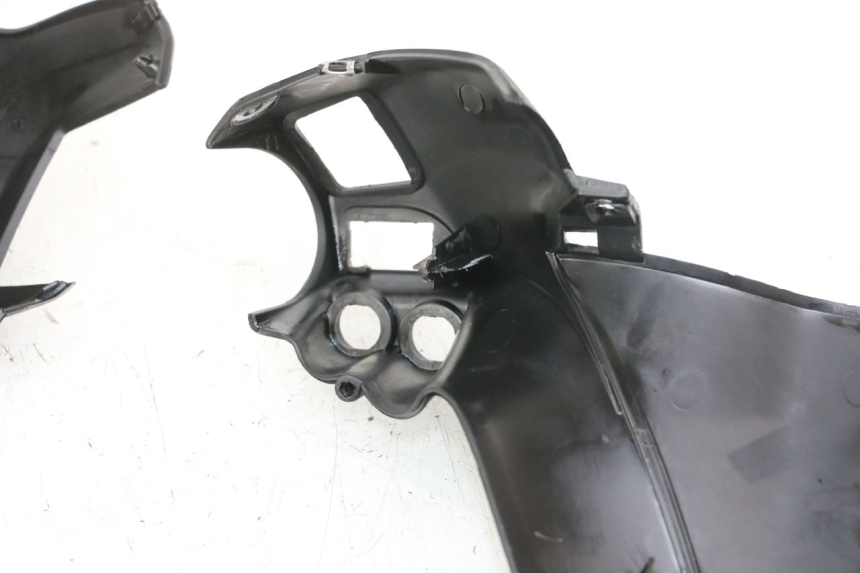 photo de HANDLEBAR COVER PIAGGIO XEVO - X EVO 125 (2007 - 2016) - Distinctive features