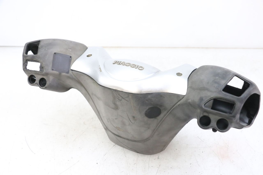photo de HANDLEBAR COVER PIAGGIO XEVO - X EVO 125 (2007 - 2016) - Fixing points details