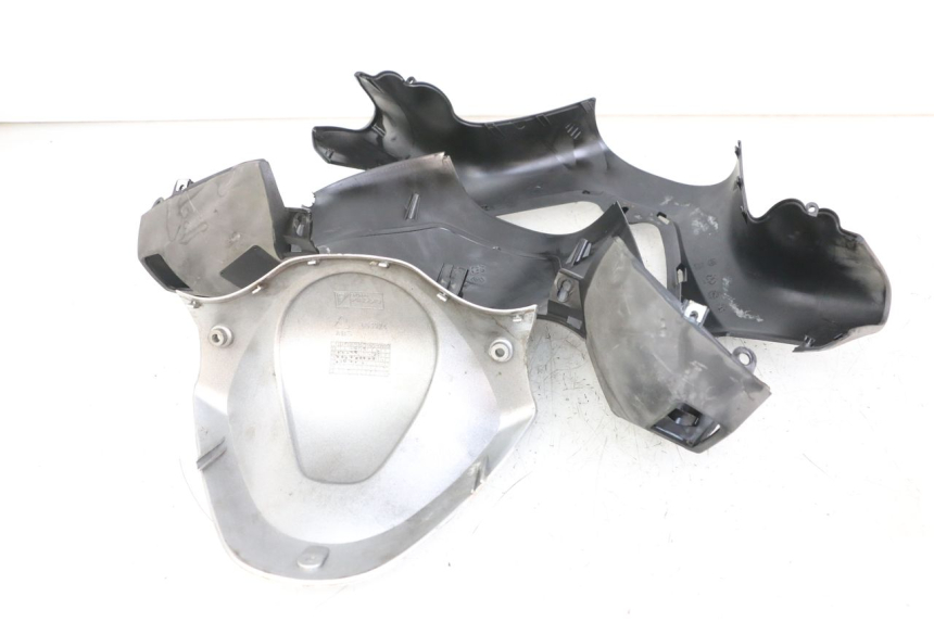 photo de HANDLEBAR COVER PIAGGIO XEVO - X EVO 125 (2007 - 2016) - Checked used part