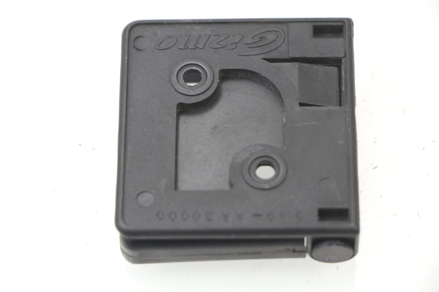 photo de LUGGAGE HOOK PEUGEOT CITYSTAR 50 (2013 - 2017)