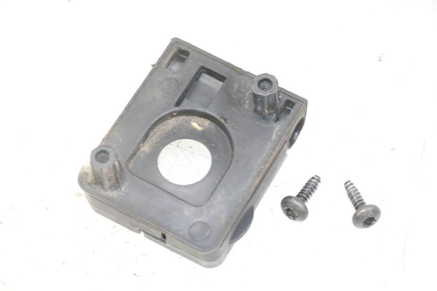 photo de BAG HOOK PEUGEOT KISBEE 2T 50 (2018 - 2022)