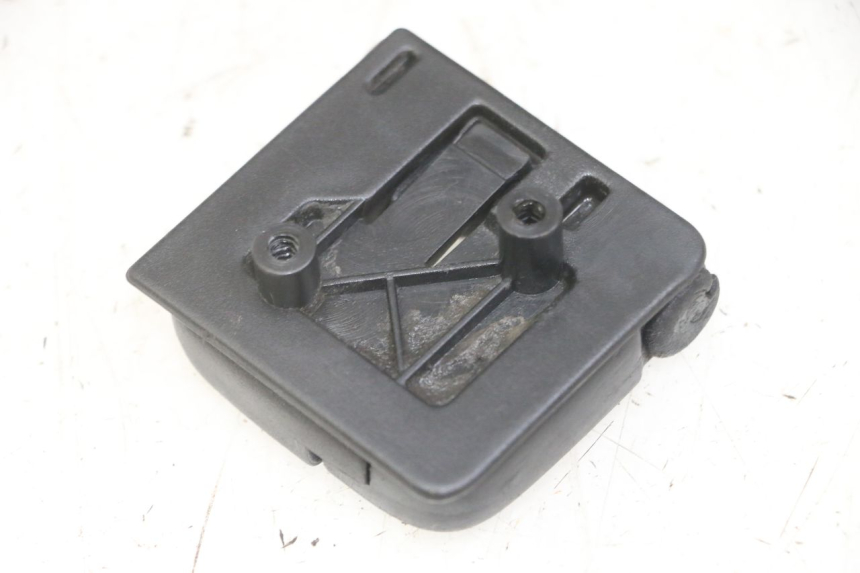 photo de BAG HOOK PIAGGIO NRG POWER PUREJET 50 (2018 - 2021)