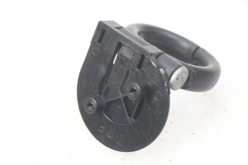 photo de LUGGAGE HOOK PIAGGIO FLY 2T 50 (2004 - 2017)