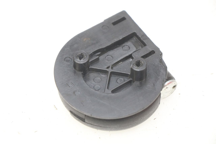 photo de LUGGAGE HOOK PIAGGIO ZIP 4T 50 (2018 - 2020)