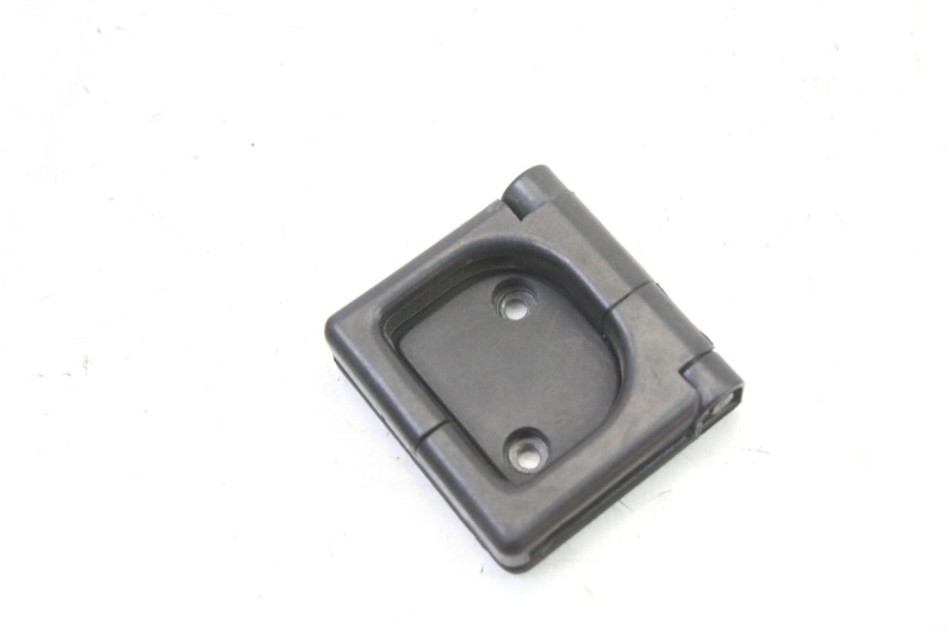 photo de LUGGAGE HOOK PEUGEOT SATELIS COMPRESSOR K15 125 (2006 - 2009)