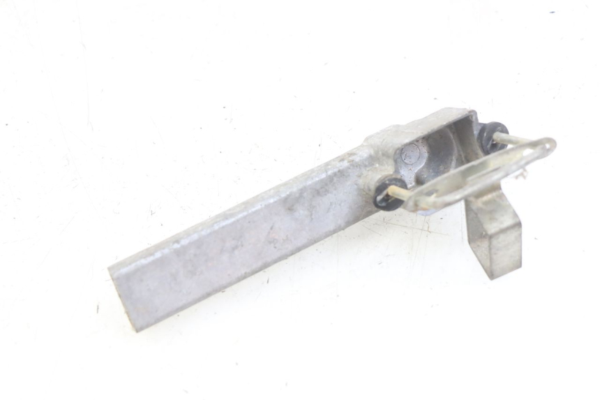 photo de LUGGAGE HOOK JAWA STELLA BABETTA 134 50 - Zoom on usage condition