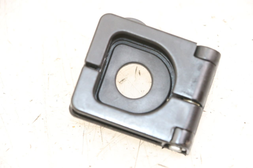 photo de BAG HOOK PEUGEOT STREETZONE I 2T 50 (2018 - 2020) - Zoom on usage condition