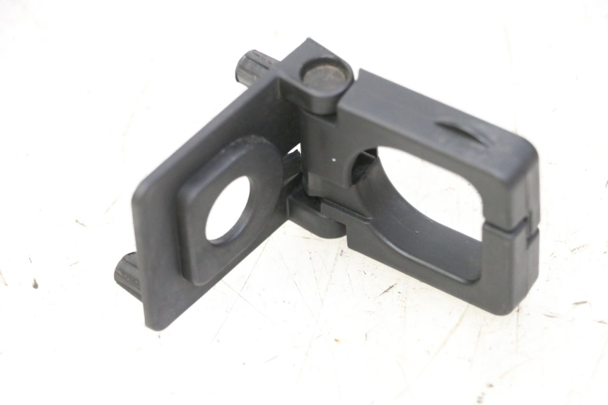 photo de BAG HOOK PEUGEOT STREETZONE I NAKED 2T 50 (2018 - 2020)