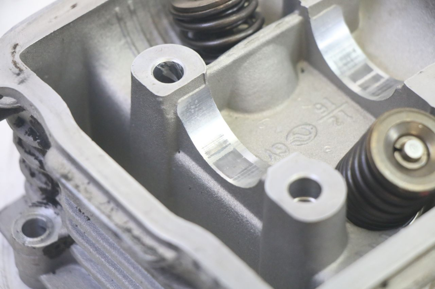 photo de CYLINDER HEAD KYMCO AGILITY 16+ 4T 50 (2018 - 2023) - Distinctive features