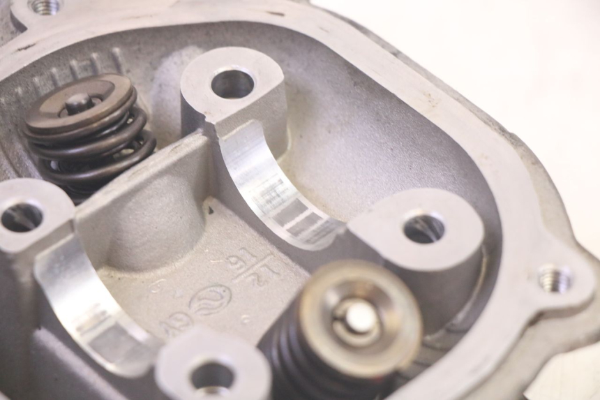 photo de CYLINDER HEAD KYMCO AGILITY 16+ 4T 50 (2018 - 2023) - Component zoom