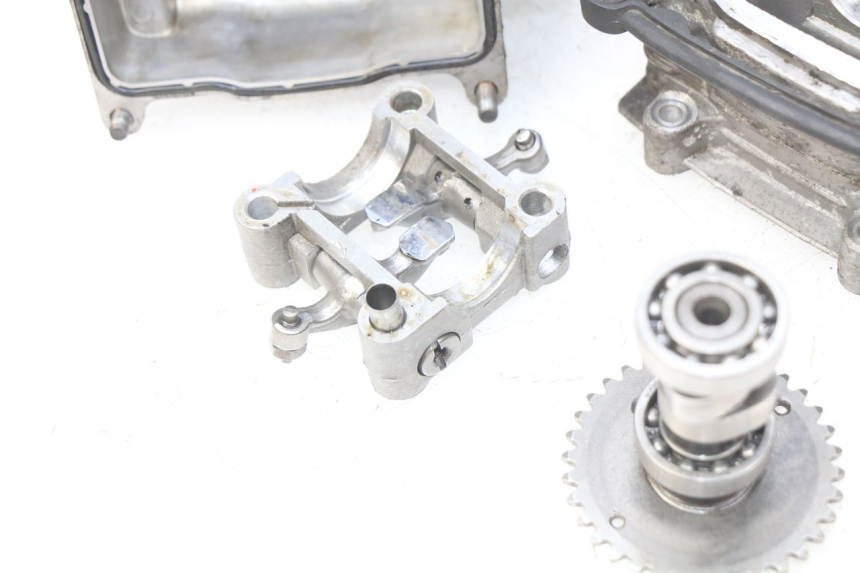 photo de CYLINDER HEAD KYMCO AGILITY 4T 50 (2005 - 2018)