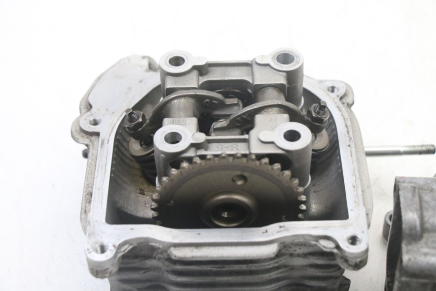 photo de CYLINDER HEAD KYMCO AGILITY 4T 50 (2018 - 2022)