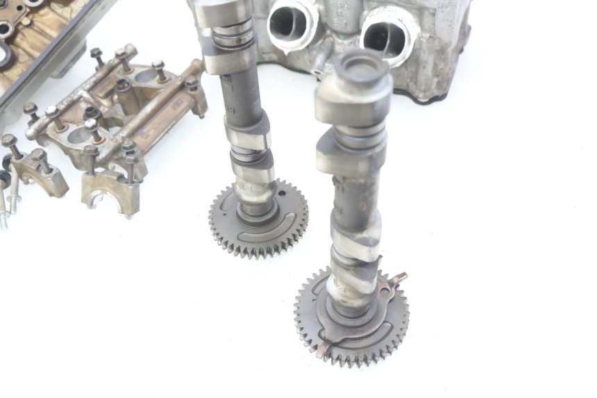 photo de REAR CYLINDER HEAD HONDA VFR FI RC46 800 (1998 - 2001)