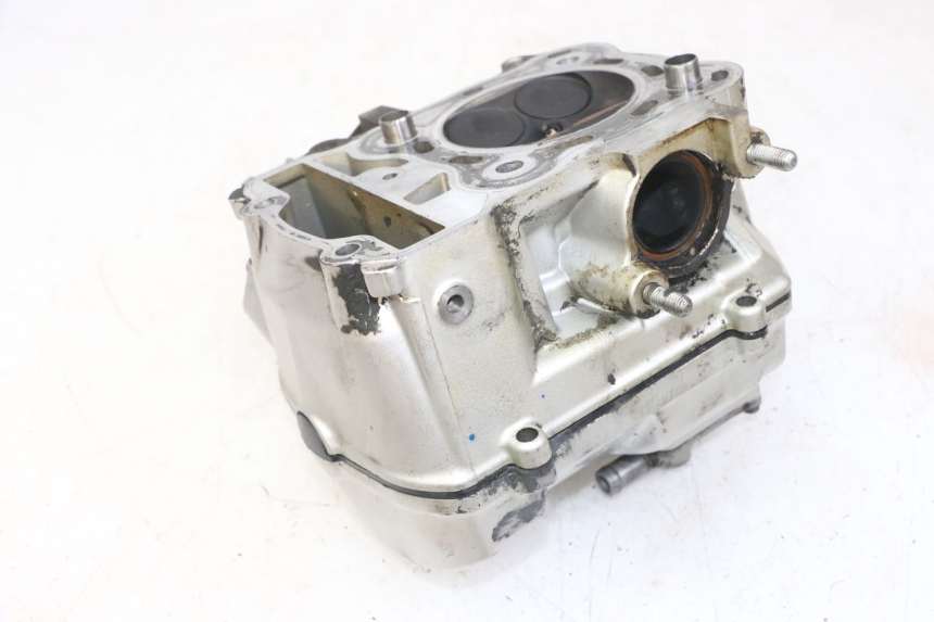 photo de REAR CYLINDER HEAD HONDA NTV DEAUVILLE ABS 700 (2007 - 2016)